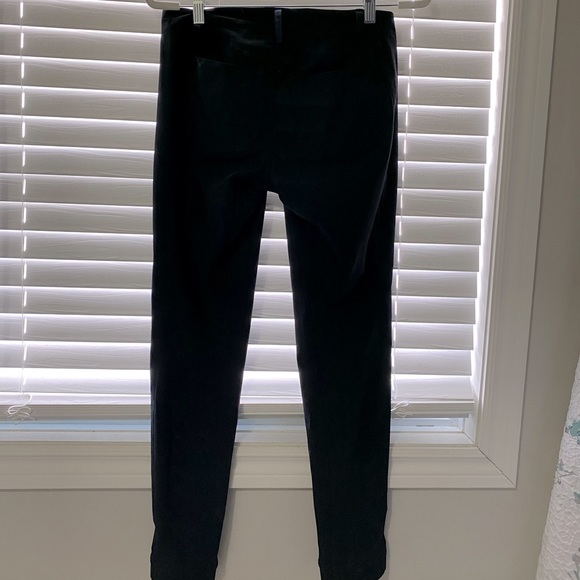 Lululemon Urbanite Pant - Picture 8 of 8